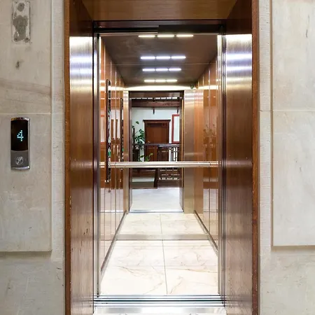 W Centrum - Duplex Penthouse In The Centre With Terrace And Air Conditioning Lägenhet