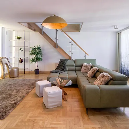 Appartement W Centrum - Duplex Penthouse In The Centre With Terrace And Air Conditioning